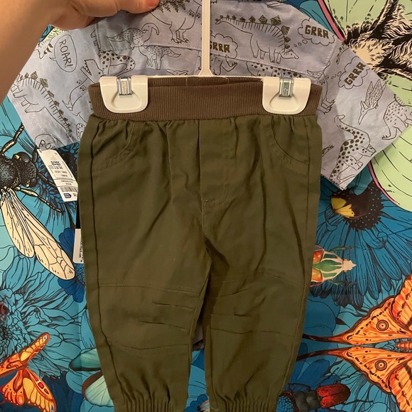 Dino Outfit - Picture 2 of 2